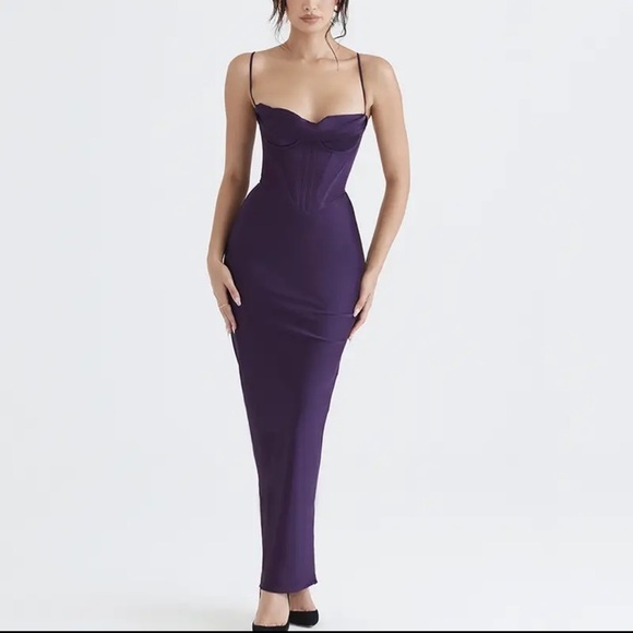 Dresses & Skirts - Purple long maxi dress bodycom corset - new